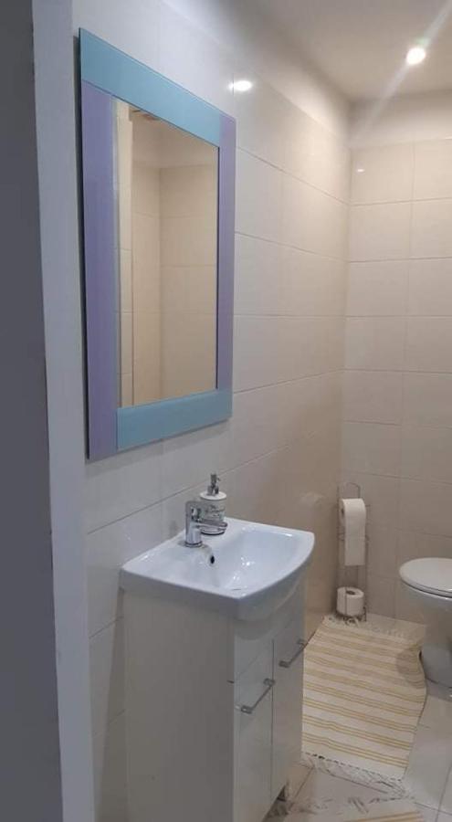 Szoba Konyha Lakas Komárno Exterior foto